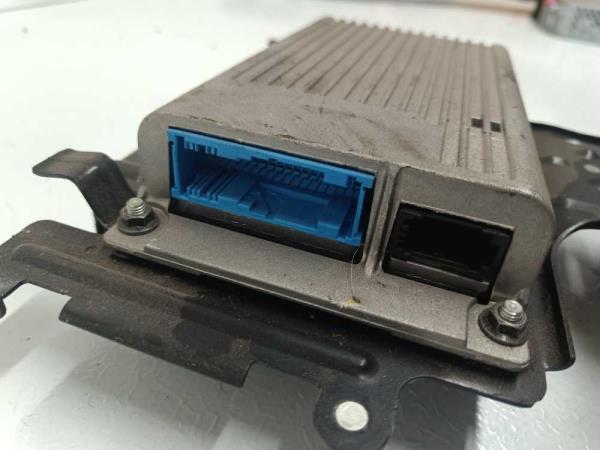 RADIO GPS BMW SERIE-3 E90/E91/E92/E93 MULF2 87665105 - Vue 3